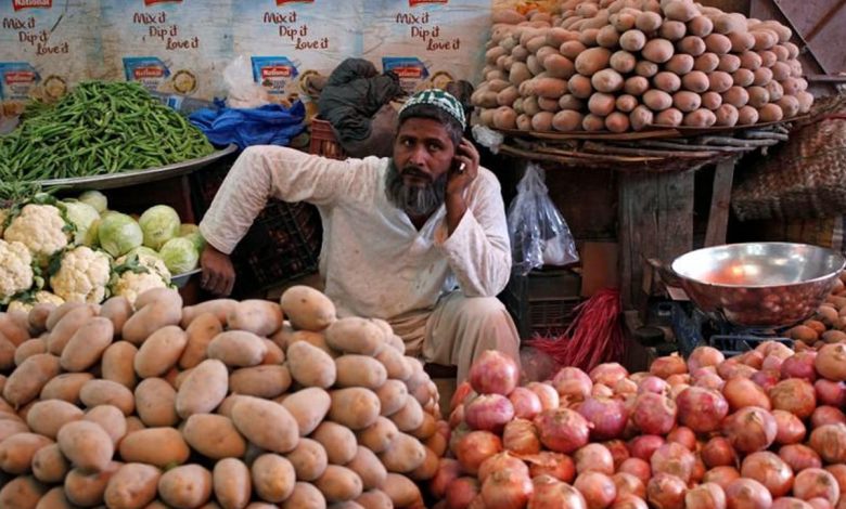 inflation-drops-slightly-but-remains-a-major-burden-on-pakistanis