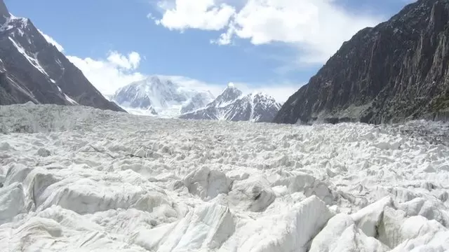 illegal-glacier-harvesting-threatens-khyber-pakhtunkhwas-ecosystem-amid-climate-crisis