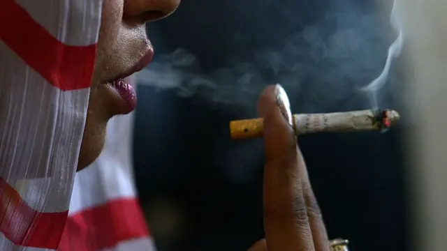 smoking-poses-greater-health-risks-for-women-warns-expert