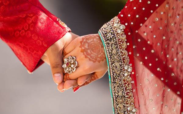 the-modern-dilemma-of-choosing-a-life-partner-tradition-vs-personal-choice