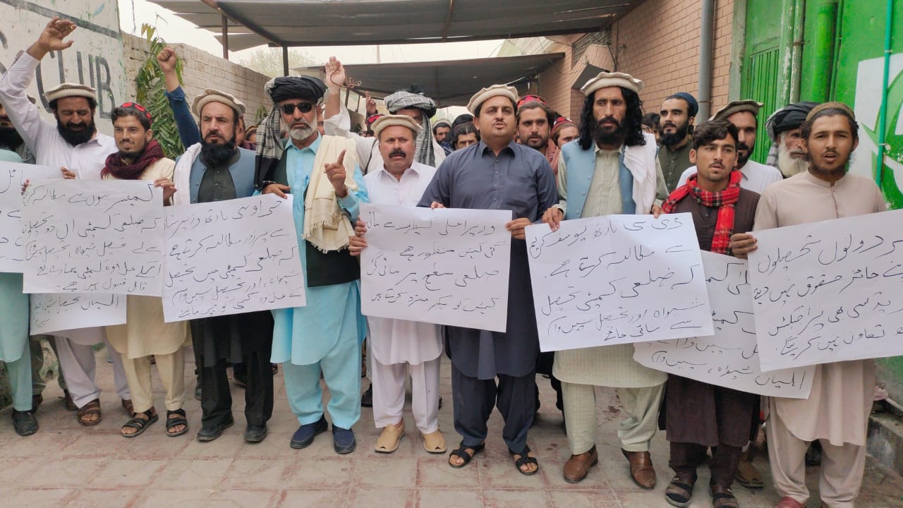 bannu-tribal-elders-reject-district-committee-on-gas-and-petroleum-in-north-waziristan-threaten-to-block-access-to-oil-wells