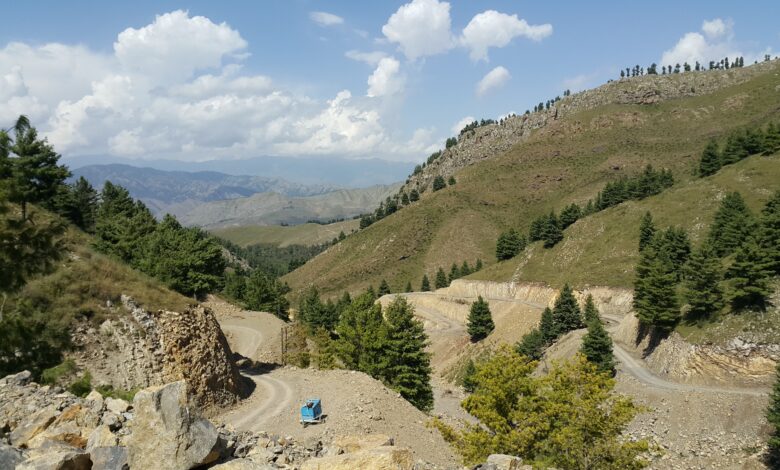 tirah-valley-clashes-leave-eight-militants-and-eight-security-personnel-dead-amid-intensifying-violence-in-khyber