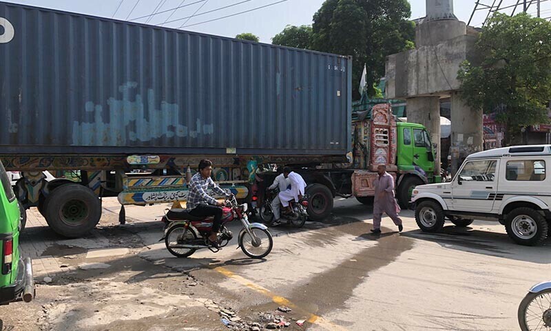 protests-chaos-and-profit-a-tale-of-unrest-in-pakistan