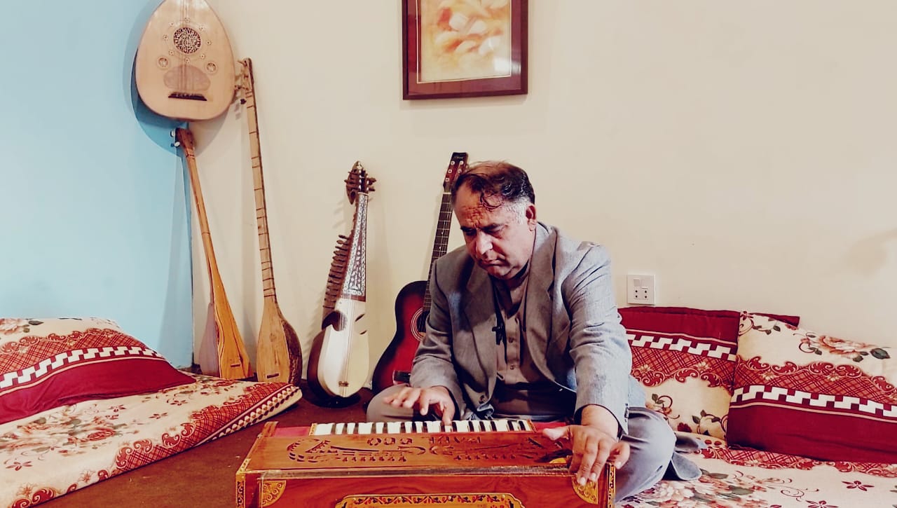 hunar-kor-nurturing-art-and-resisting-extremism-in-malakand