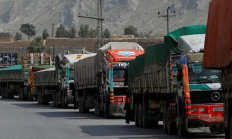 first-convoy-of-essential-supplies-reaches-parachinar-amid-security-measures