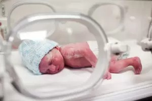 spike-in-low-birth-weight-alarms-kp-health-experts