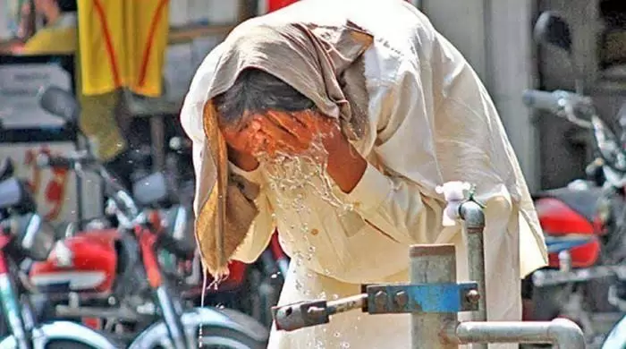 -scorching-reality-as-heatwaves-intensify-pakistan-faces-the-brutal-truth-of-climate-change