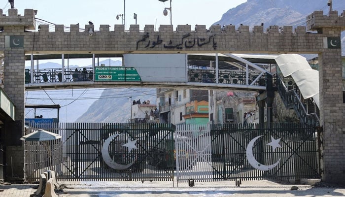 pakistan-afghanistan-trade-shrinks-to-1-billion-amid-border-closures-and-policy-instability