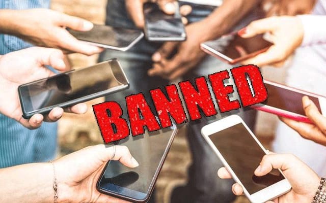 taliban-imposes-smartphone-ban-in-kandahar-schools-and-madrasas-citing-moral-and-religious-concerns