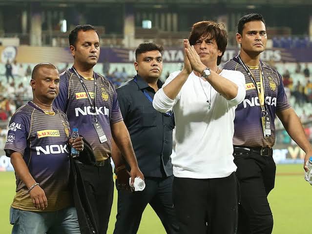 shah-rukh-khan-faces-backlash-in-india-over-signing-pakistani-cricketers-for-cpl-team