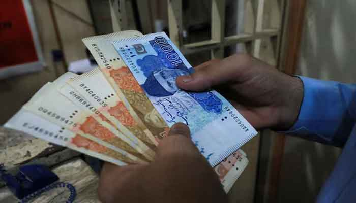 federal-government-increases-pensions-by-7-for-retired-employees