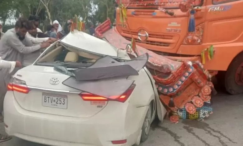 four-killed-in-mardan-armed-clash-five-die-in-dera-ismail-khan-road-accident