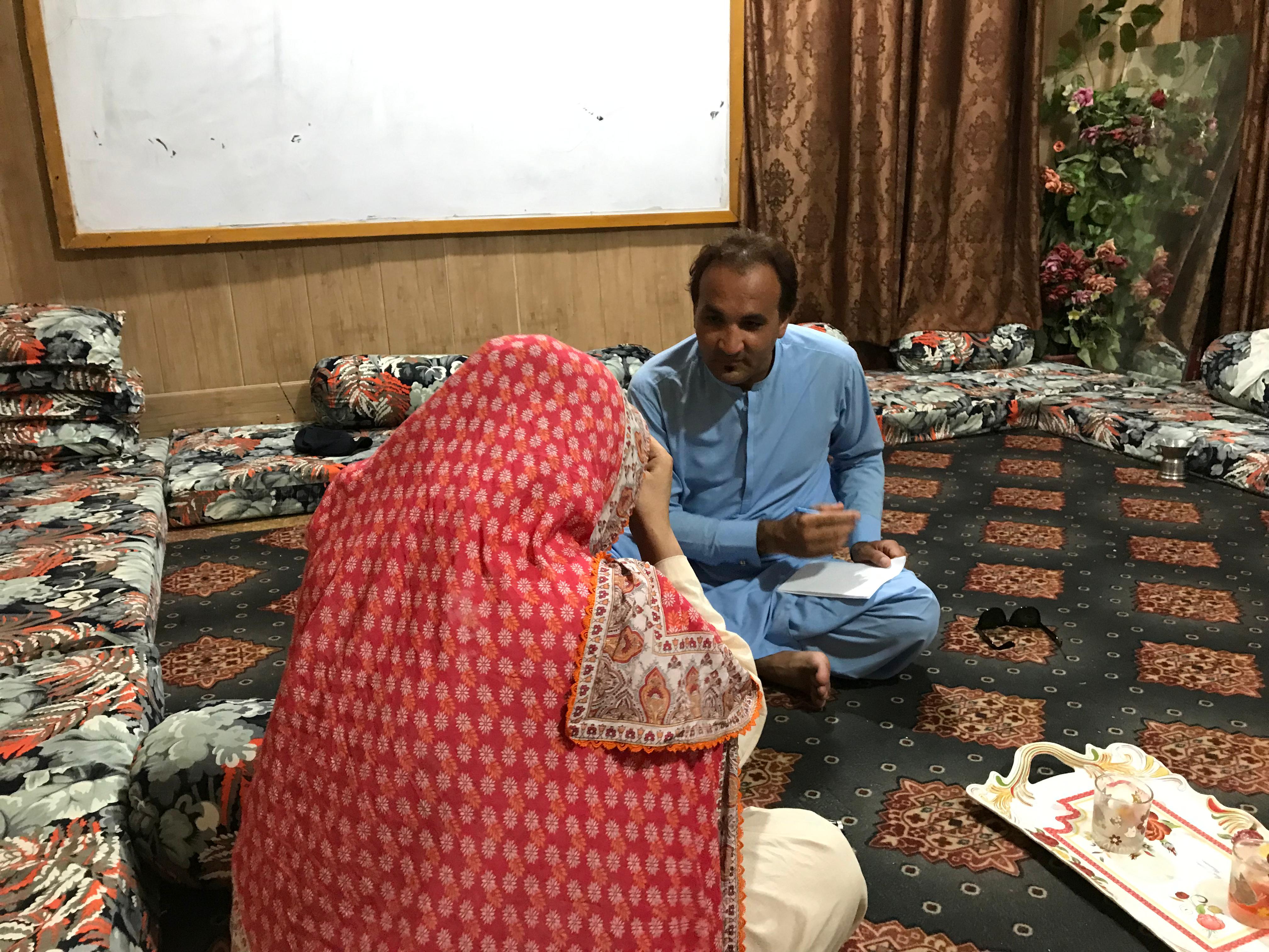 living-with-hiv-transgender-community-in-khyber-pakhtunkhwa-battles-double-stigma