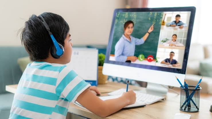 education-and-the-double-edged-sword-of-technology