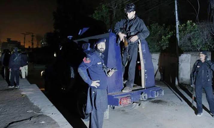 bannu-police-repel-nighttime-terrorist-attack-on-basia-khel-police-station