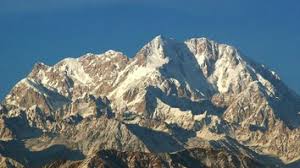 tirch-mir-year-kp-mountaineers-embark-on-first-official-ascent-of-hindu-kushs-highest-peak