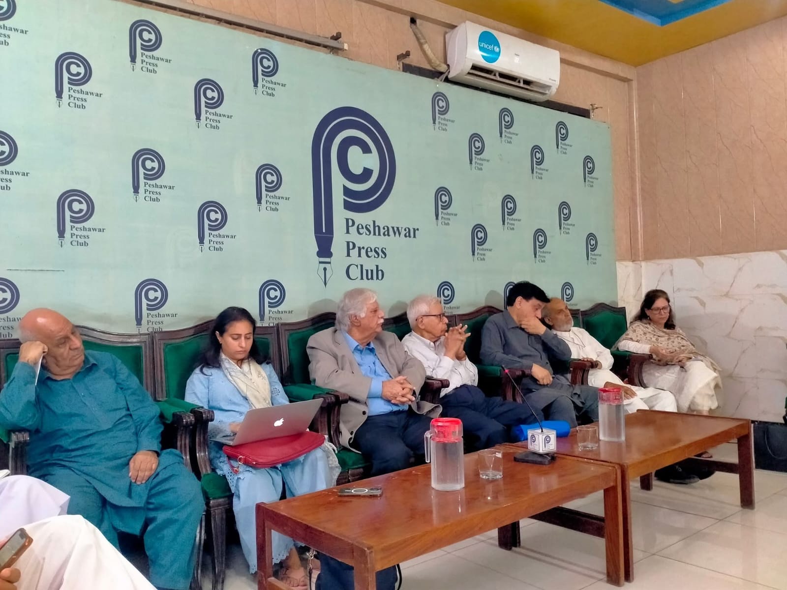 hrcp-delegation-meets-journalists-in-peshawar-highlights-challenges-faced-by-tribal-reporters