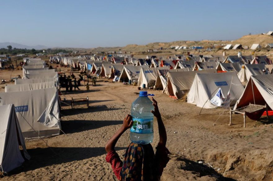 over-90000-afghans-face-displacement-as-pakistan-plans-to-shut-16-refugee-camps