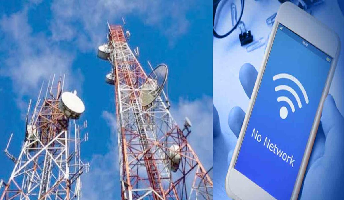 travelers-at-torkham-border-decry-internet-shutdown-in-afghanistan