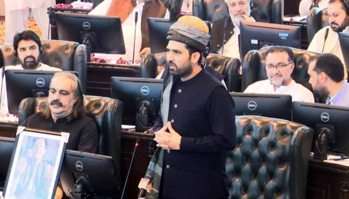 kps-new-cm-promises-action-for-imran-khan-pushes-afghan-policy-change