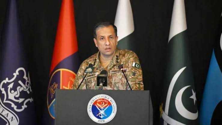 army-wants-no-role-in-politics-says-dg-ispr