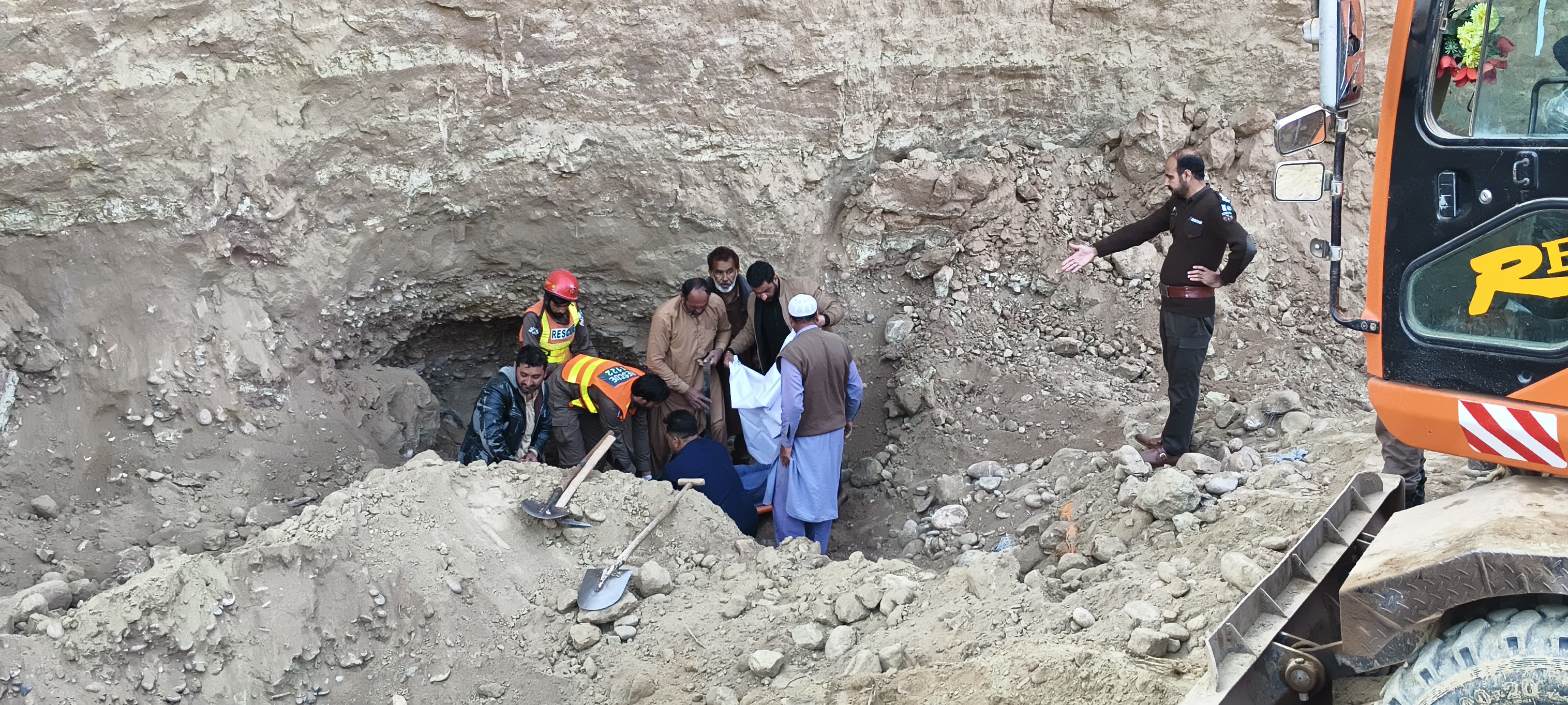 deadly-landslide-at-illegal-mine-in-kohat-claims-seven-lives