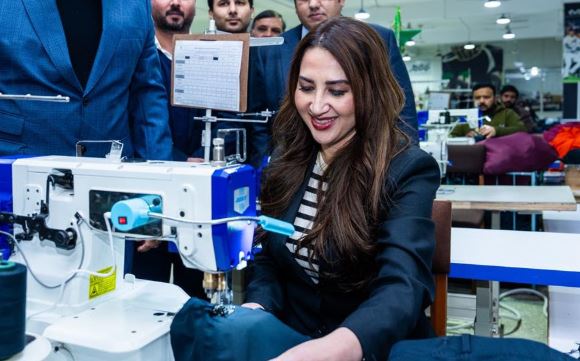 us-charg-daffaires-highlights-sialkots-trade-potential-bilateral-ties