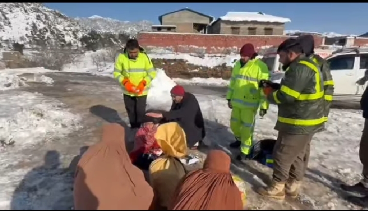 tirah-displacement-provincial-govt-boosts-registration-clears-roads-as-thousands-seek-safety