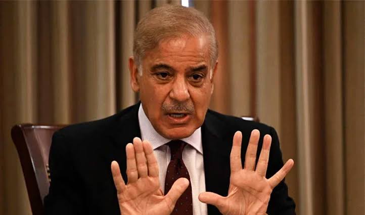 pm-hails-khyber-pakhtunkhwas-sacrifices-warns-afghanistan-to-choose-stability