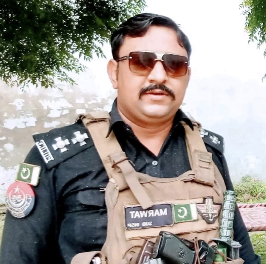 terror-attack-in-di-khan-claims-lives-of-four-policemen