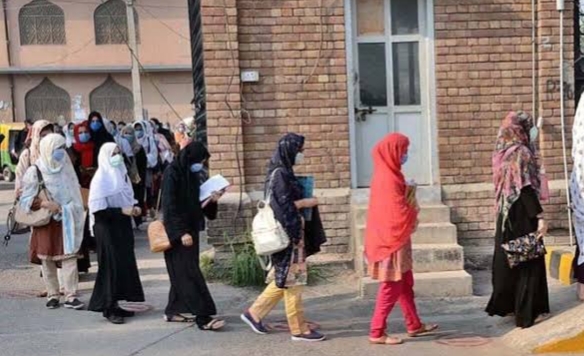 kp-government-introduces-new-safeguards-for-female-students-in-universities