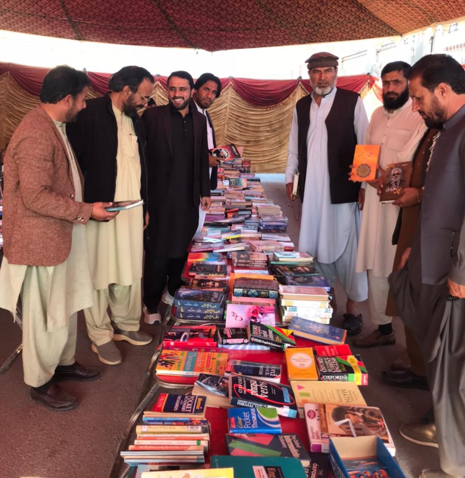 books-bring-bara-bazaar-to-life-at-three-day-khyber-literary-festival
