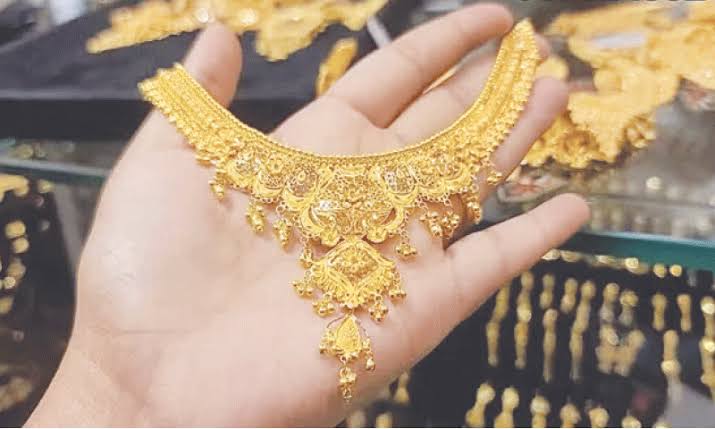 gold-prices-see-sharp-rise-across-pakistan