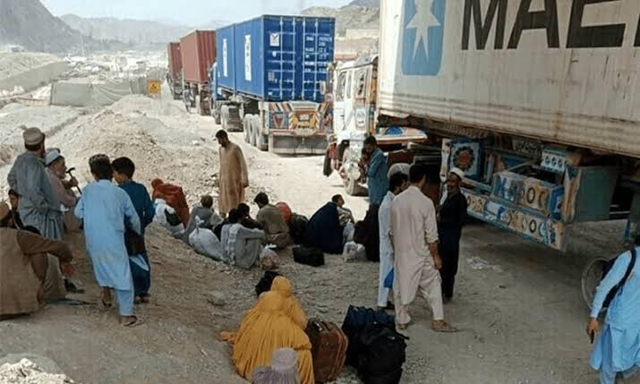 when-borders-close-ordinary-lives-break-the-human-cost-of-pak-afghan-tensions