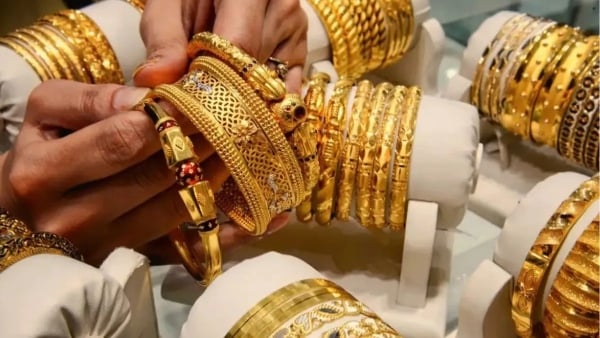 gold-prices-slide-sharply-amid-global-market-pressures