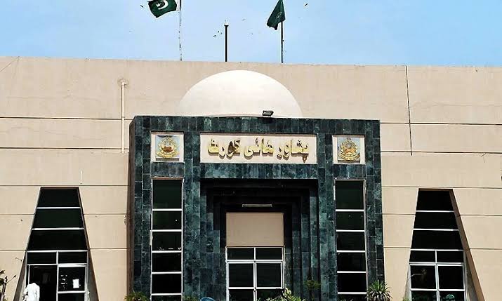 peshawar-high-court-seeks-safron-reply-on-plea-to-stop-afghan-deportations