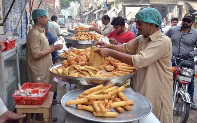 beyond-samosas-and-pakoras-rethinking-healthy-eating-this-ramadan