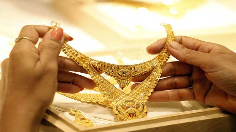 gold-rates-witness-decline-in-national-and-international-markets