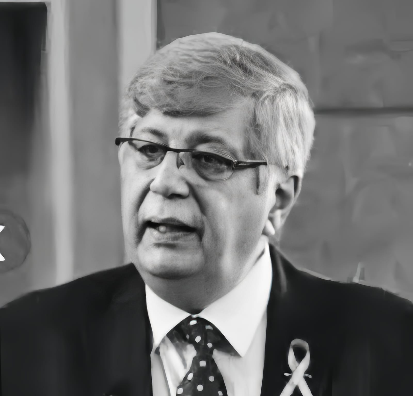 peshawar-renowned-urologist-dr-asif-malik-critically-injured-in-targeted-attack