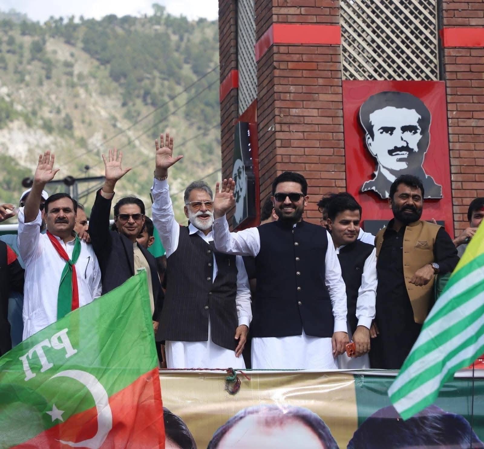 nation-expects-action-afridi-calls-on-lawyers-to-rise-again