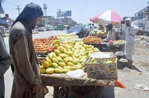 ehsaas-rehri-ban-bill-seeks-welfare-legal-rights-for-vendors-across-kp