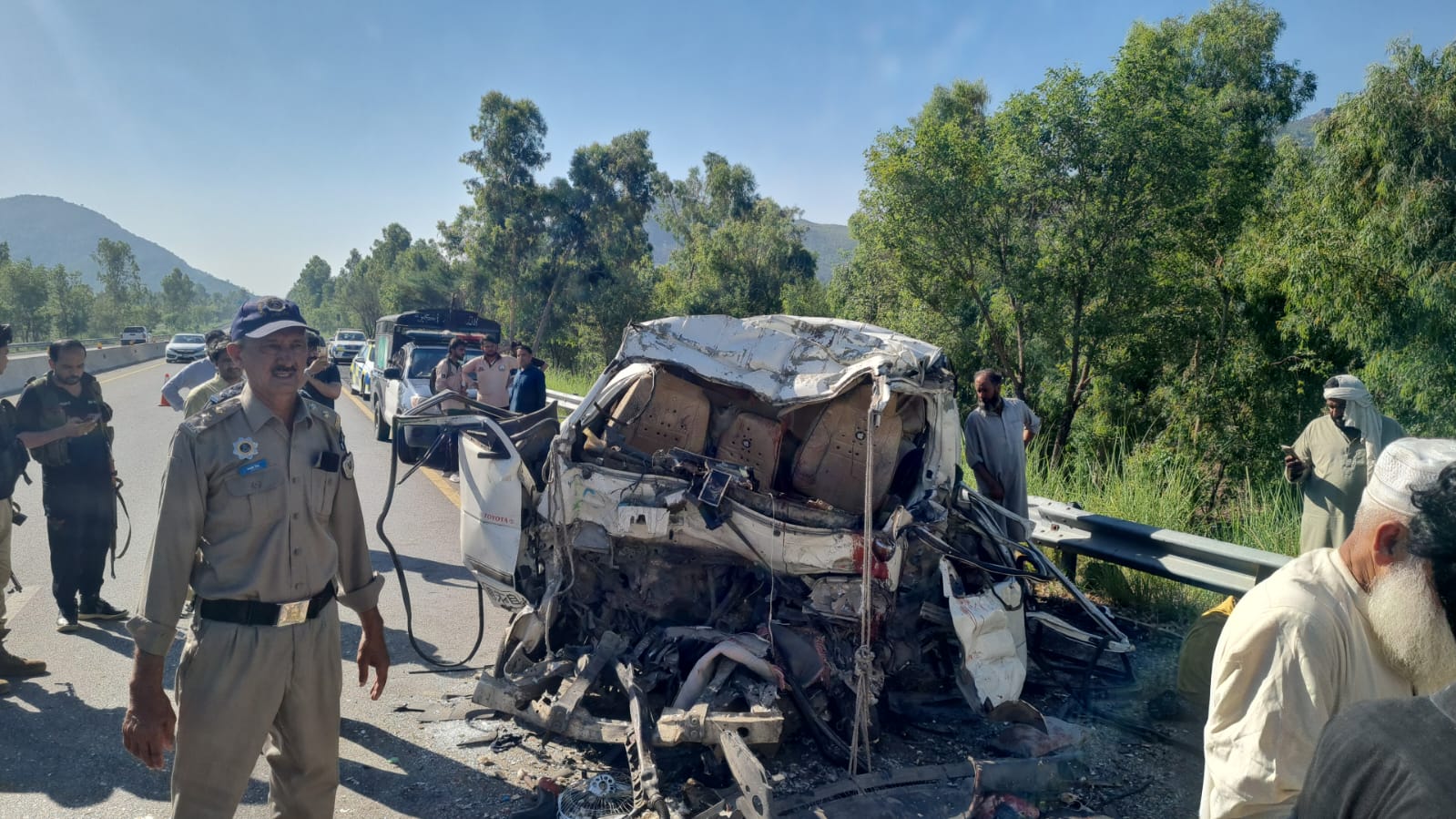 11-killed-7-injured-in-deadly-swat-expressway-crash