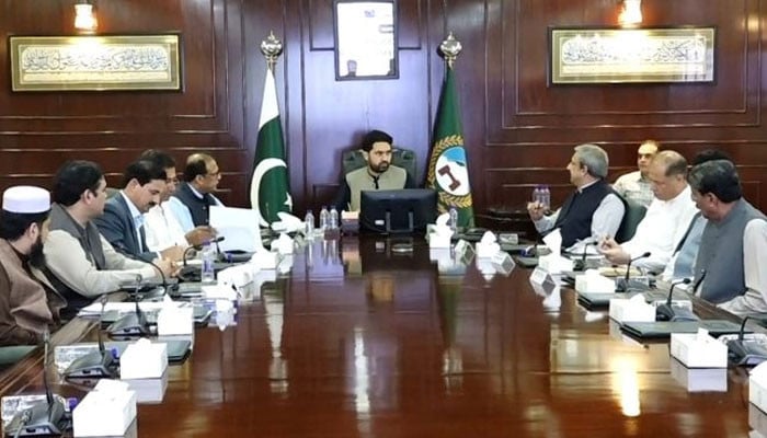 kp-cabinet-approves-landmark-relief-measures-for-martyrs-families-and-displaced-tirah-residents