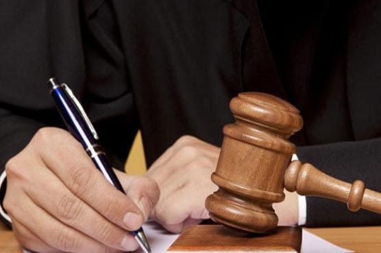 lies-and-lapses-in-murder-investigation-land-officer-behind-bars
