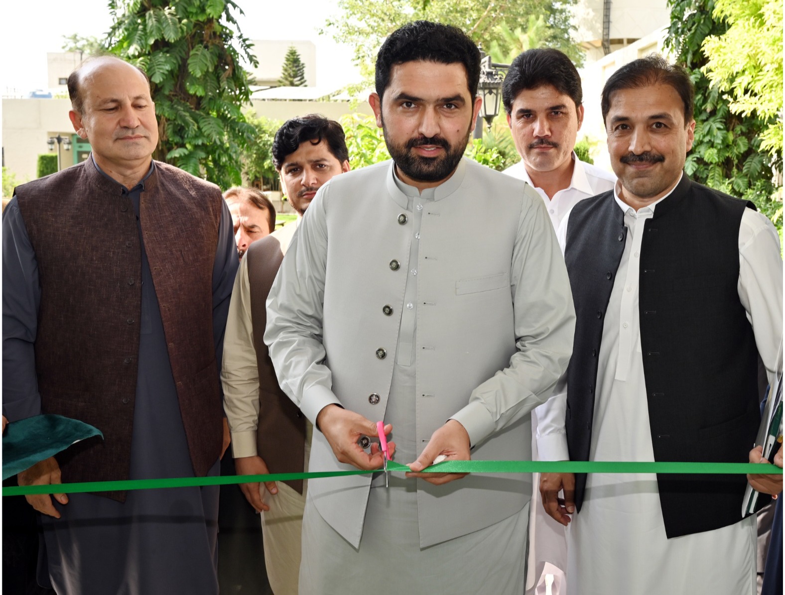 report-corruption-directly-kp-cm-unveils-new-complaint-cell