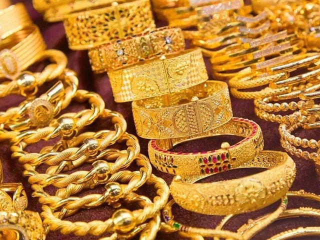 relief-for-buyers-gold-prices-fall-across-pakistan