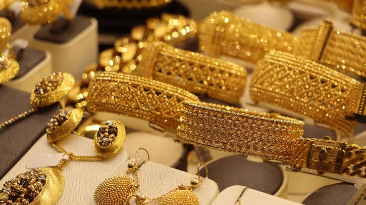 sharp-dip-in-gold-prices-recorded-nationwide-and-globally