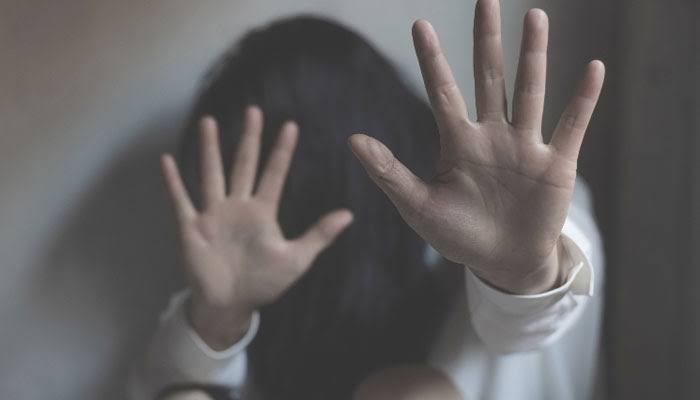 peshawar-15-year-old-girl-alleges-gang-rape-blackmail-video-surfaces