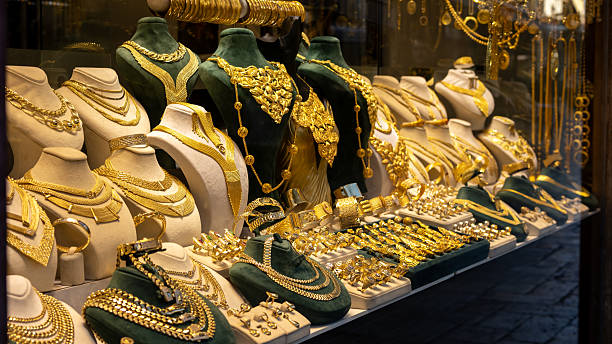 gold-prices-slide-as-market-sees-fresh-downward-trend