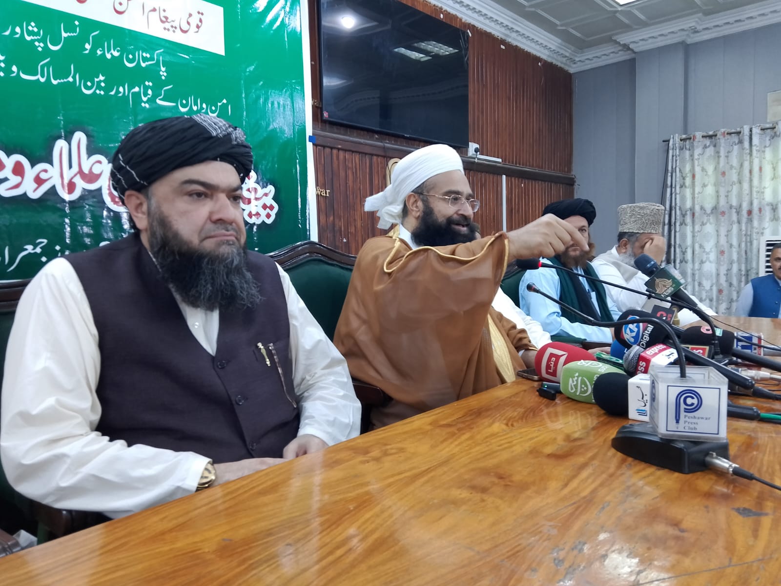 islam-forbids-killing-innocents-tahir-ashrafi-calls-for-peace-and-constitutional-rule